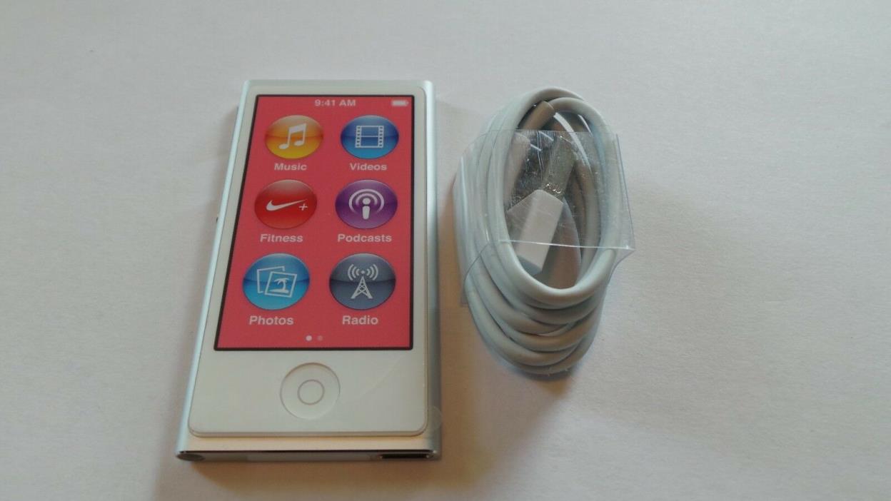 Apple iPod nano 7th Generation Silver (16 GB) New