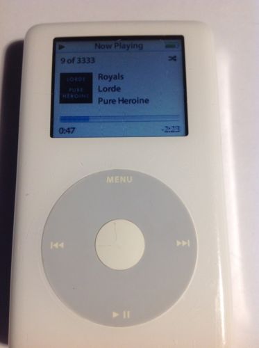 Apple iPod PHOTO Color Classic 4th Generation White 60 GB.  M9830LL/A. *****