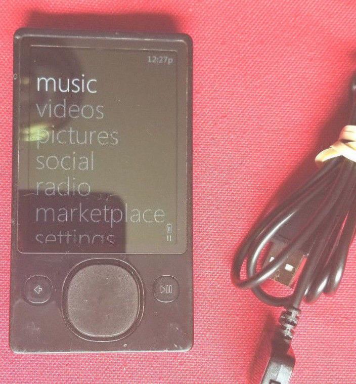 GREAT CONDITION COMPLETE  Microsoft Zune 120GB MP3 Player Used Black