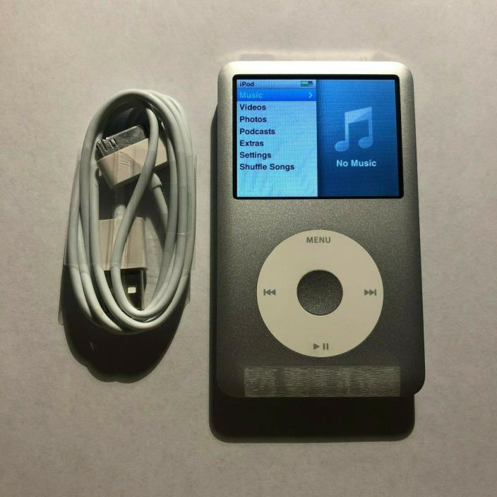 Apple iPod classic 7th Generation Silver (160 GB) Bundle Great Condition!