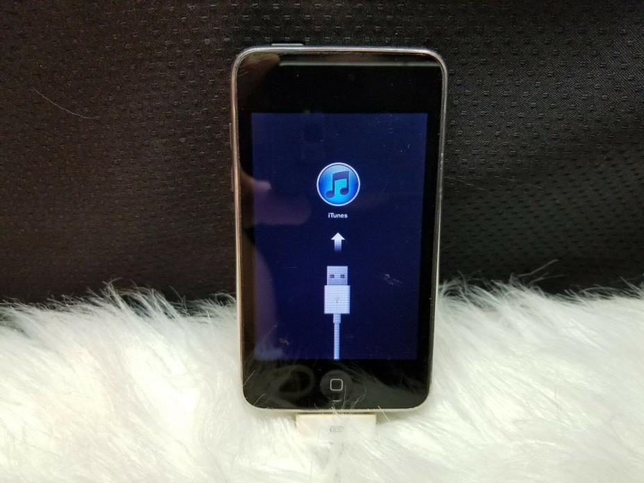 Apple iPod Touch A1288 3rd Gen 8GB, Silver (Error Code 40)
