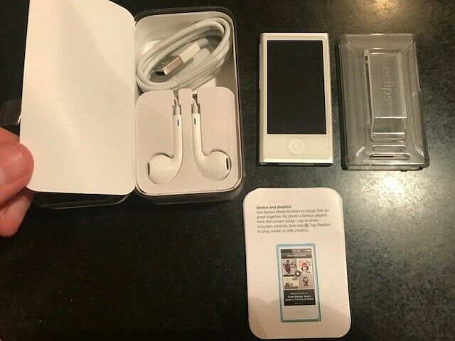 Apple iPod Nano 7th Generation Silver (16 GB) Bundle + 2 Clear Cases!