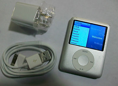 GOOD Apple iPod Nano 3rd Generation 4GB Silver MP3 Music Player MA978LL A1236