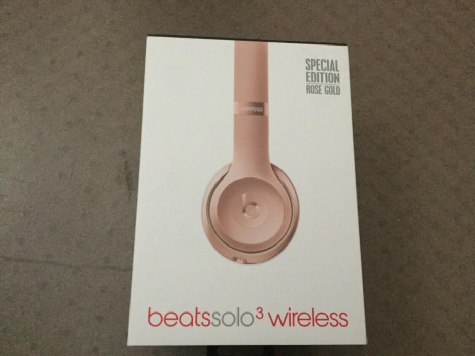 Beats Solo 3 Wireless Headphones in Rose Gold
