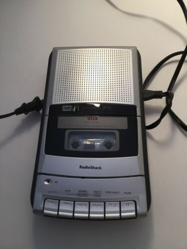Radio Shack VOX CTR-121 AC/Battery CASSETTE Recorder Vintage