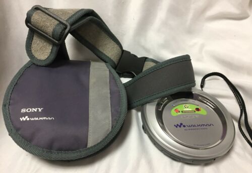 Sony G Protection Walkman With Carrying Case ~ works great~