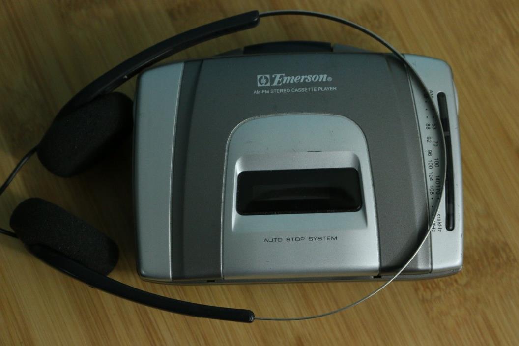Emerson EW96B AM-FM Stereo CASSETTE PLAYER vintage style audio w/ headphones
