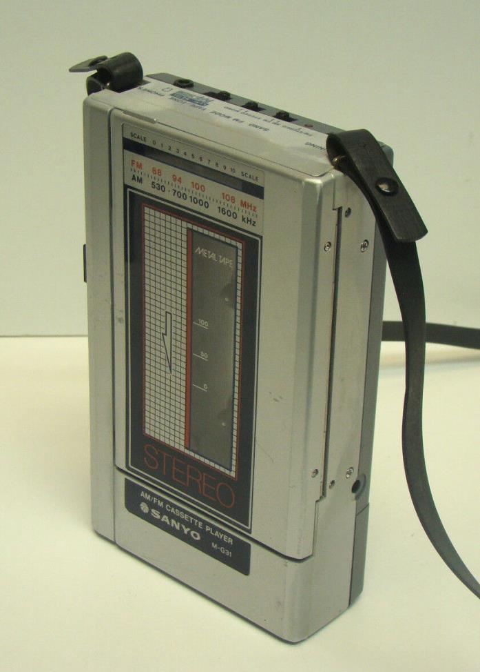 Vintage Sanyo AM/FM Cassette Player Model M-G31