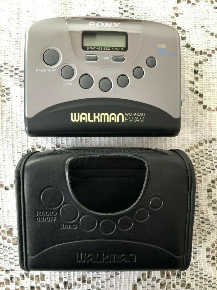 Sony Walkman WM-FX251 FM/AM Portable Tape Player Syntheized Tuner with Case