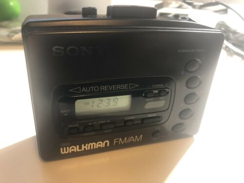Vintage Sony Walkman - WM-FX41 - AM/FM - Cassette - W/Carry Case - Tested