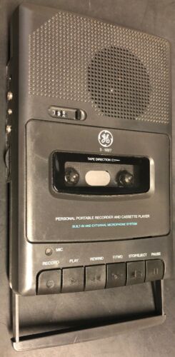 GE Personal Portable Cassette  Player modal 3-5027 With Built In Handle For Ease
