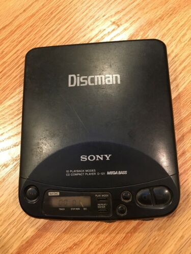 Sony Discman D-121 Personal Compact Disc CD Player Mega Bass Made in Japan
