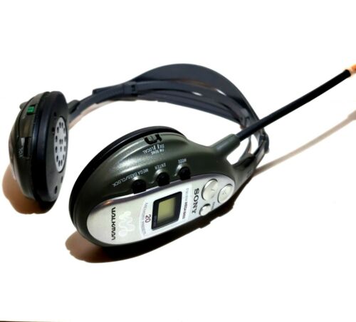 Sony SRF-HM33 FM/AM Walkman Mega Bass Portable Headphones Radio Receiver Digital