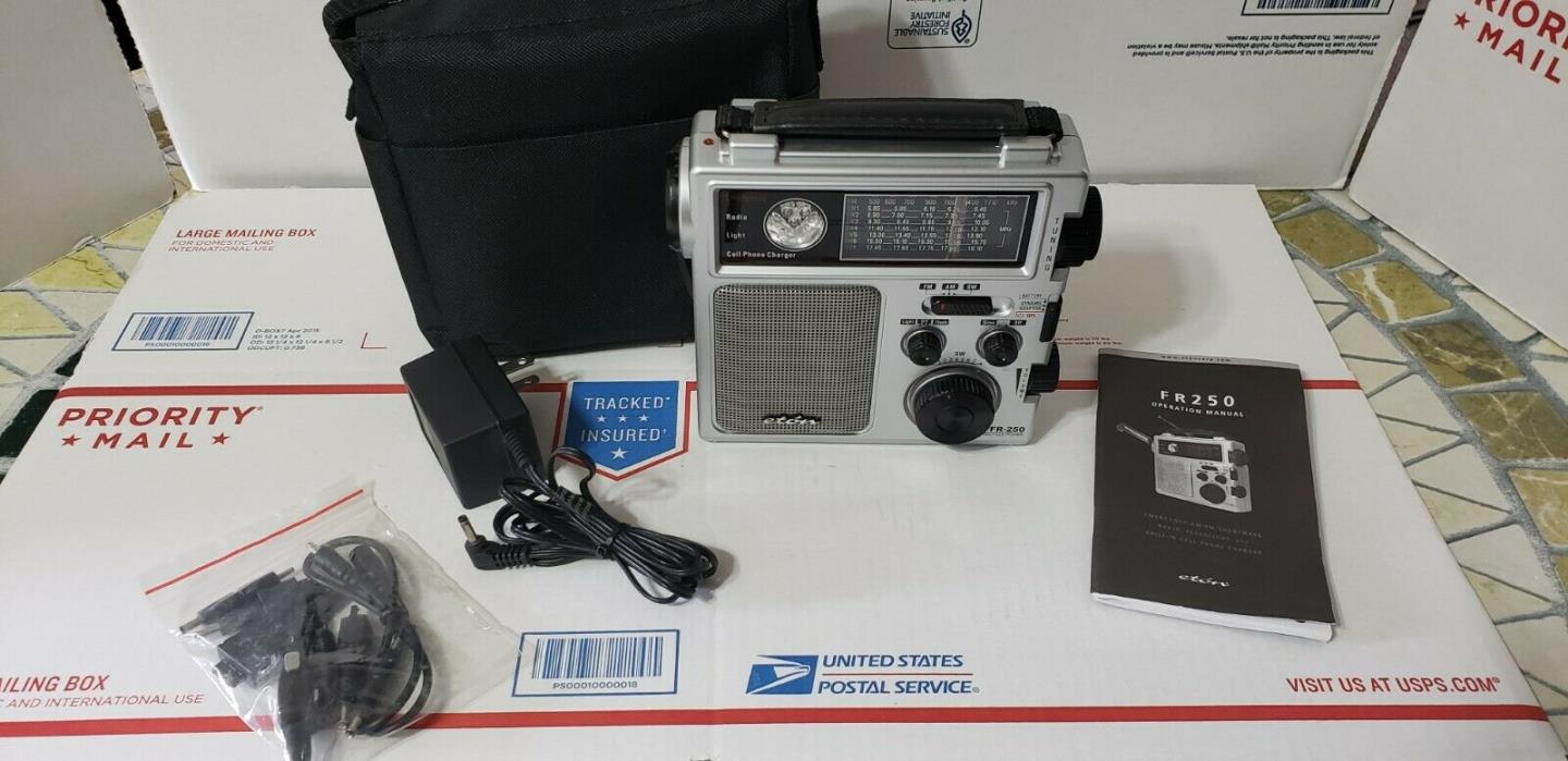 ETON Hand Crank EMERGENCY RADIO/LIGHT AM/FM/SW w case ~ Excellent !!