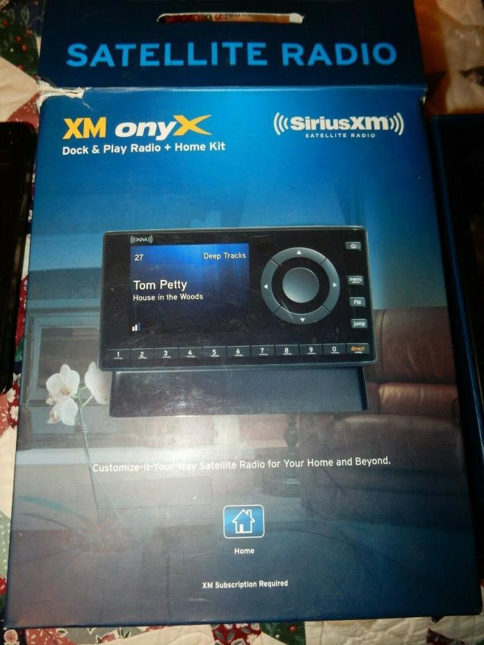 New Sirius XM Onyx Satellite Radio-Dock +Play Home Kit Receiver Model XDNX1V1