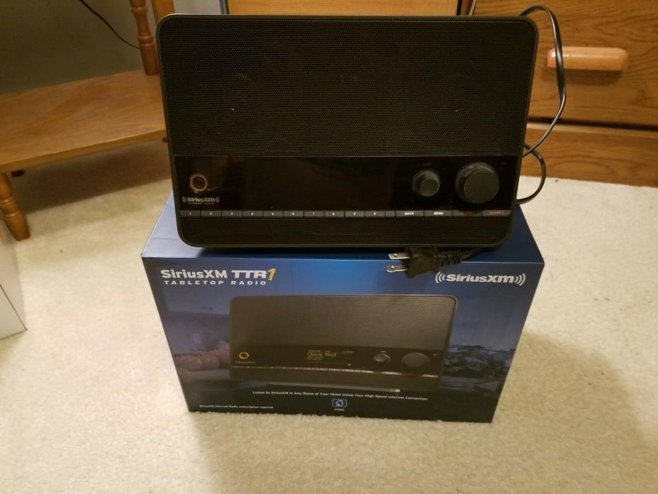 Used Audiovox Sirius TTR1 Tabletop Internet Radio.