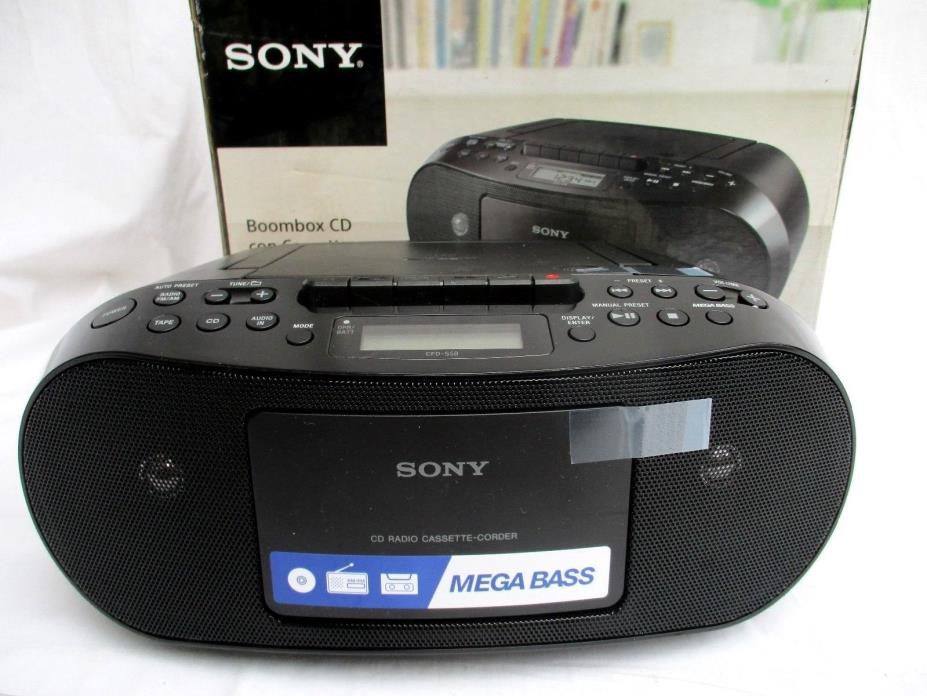 NEW..SONY..BOOMBOX..CD & CASSETTE..MEGA BASS..AM FM RADIO CFD-S50 NEW in BOX