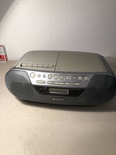 SONY CFD-S05 Radio Cassette Recorder CD AM FM Audio In Mega Bass