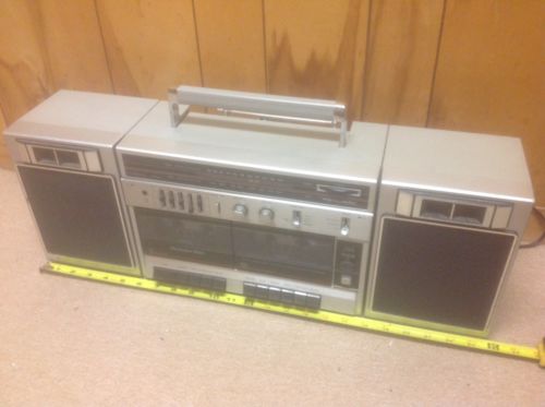 Vintage Realistic Modulaire 850 Dual Cassette AM/FM Radio 80's Boombox,