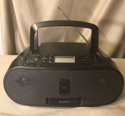 Sony ZS-S2iP Black CD iPod Radio Boombox Audio System For Parts or Repair