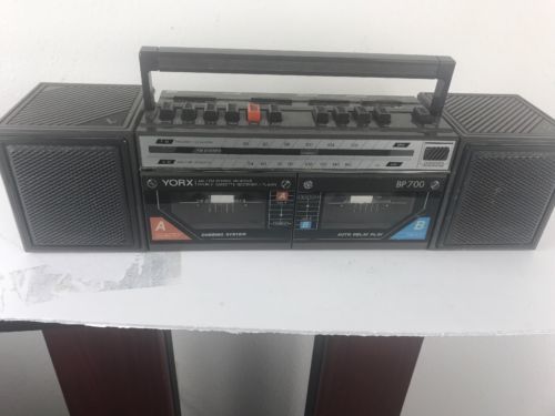 Yorx Boombox BP700 Am/Fm Stereo Double Cassette Vintage