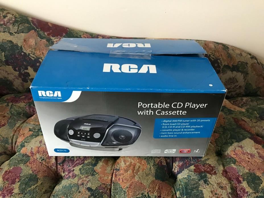 RCA RCD175 CD/Radio Boombox Disc Cassette Player Audio 3.5mm AUX MP3 iPhone