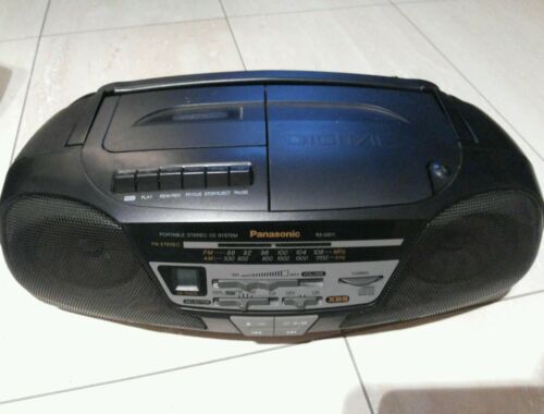 PANASONIC  RX-DS11  XBS CD  CASSETTE  AM FM RADIO