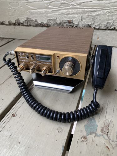 Vintage Browning LTD AM/SSB CB Radio w/ Original Mic, Bracket