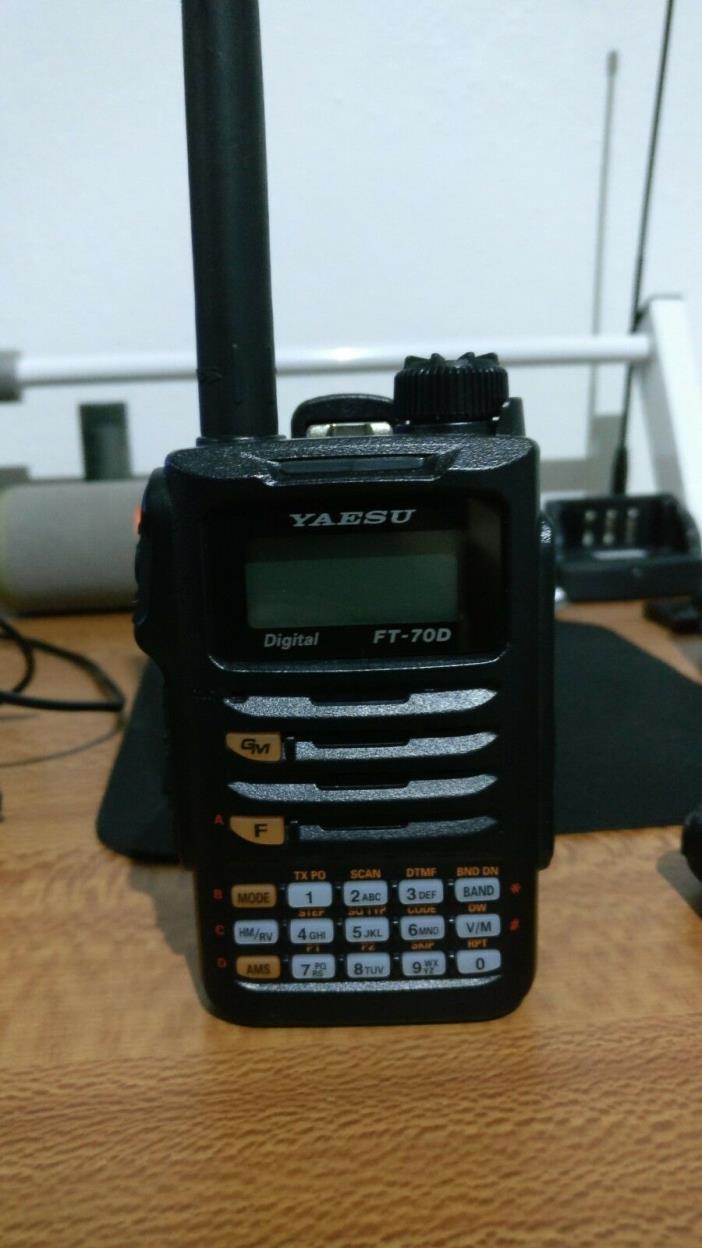Yaesu FT-70D C4FM FDMA / FM 144/430 MHz DUAL BAND 5W Handheld Transceiver
