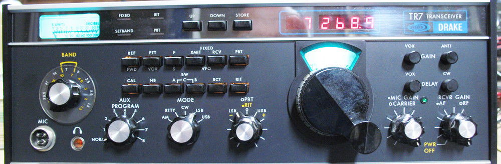 Drake TR7 Transceiver with manual.  Ham Radio