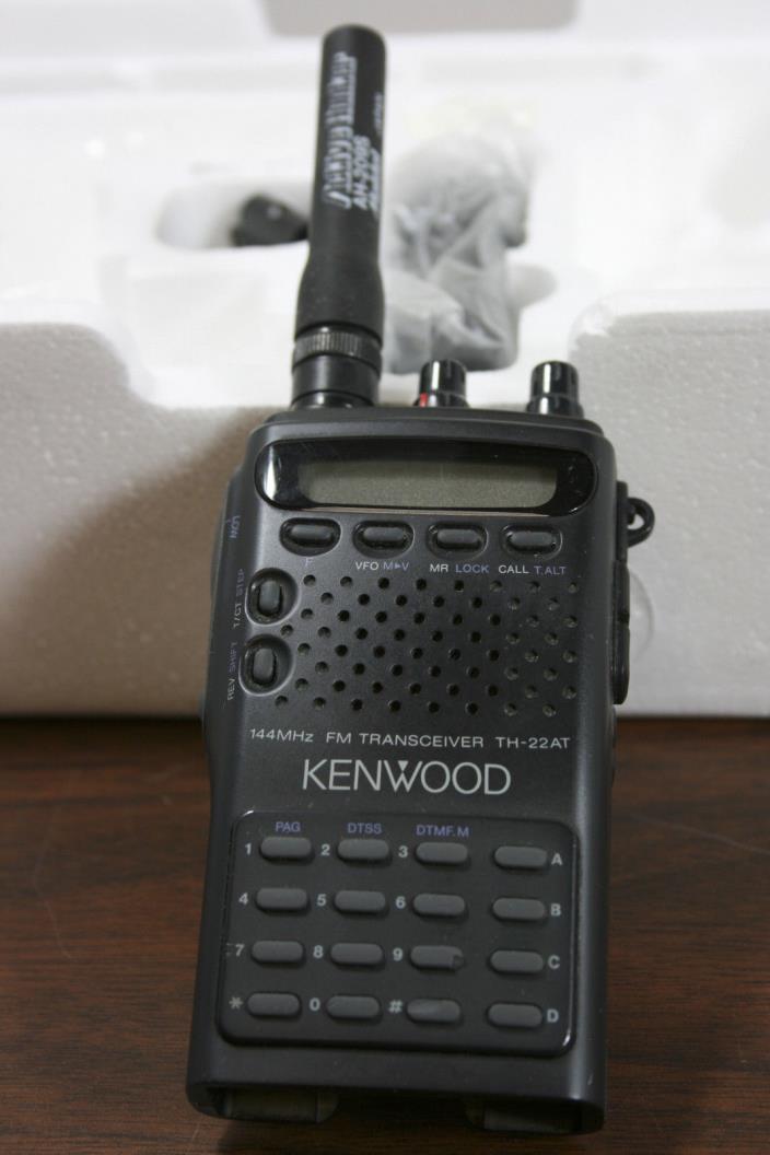 Kenwood TH-22AT  2 meter transceiver 144.MHZ FM Radio Preowned