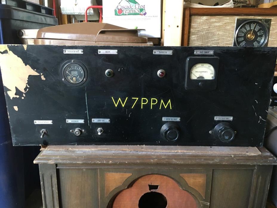 vintage ham radio  transmitter/receiver/power supply ?