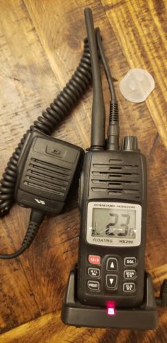 Standard Horizon HX870 Floating 6w Handheld VHF With Internal GPS
