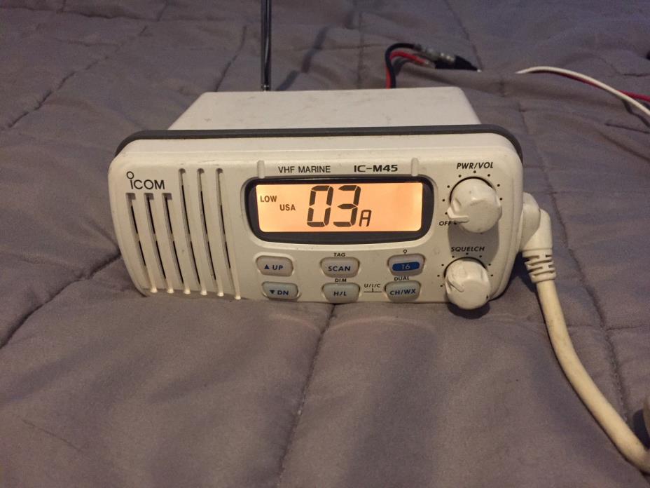 ICOM IC-M45 VHF MARINE TRANSCEIVER USED