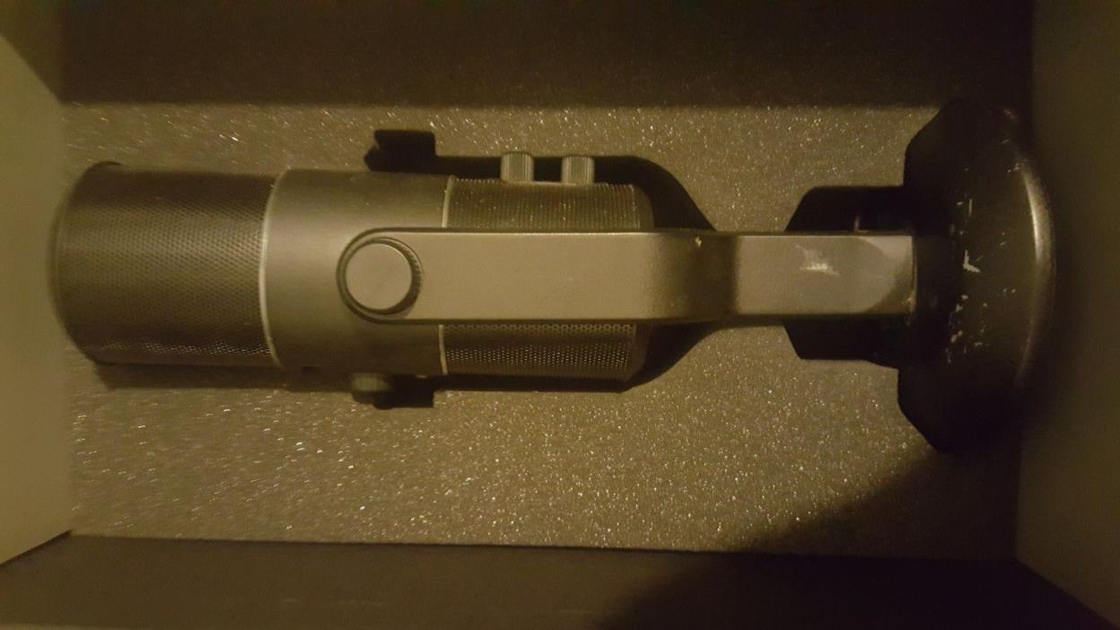 Razer Seiren Pro Elite