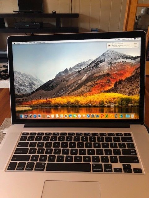 Apple MacBook Pro 15.4