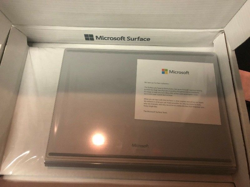 Microsoft Surface Book 2 15