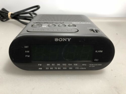 Sony Dream Machine ICF-C218 Automatic Time Set Clock AM/FM Radio (Black)