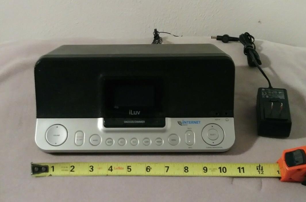 iLuv INT170 Internet FM Radio with Dual Alarm Clock