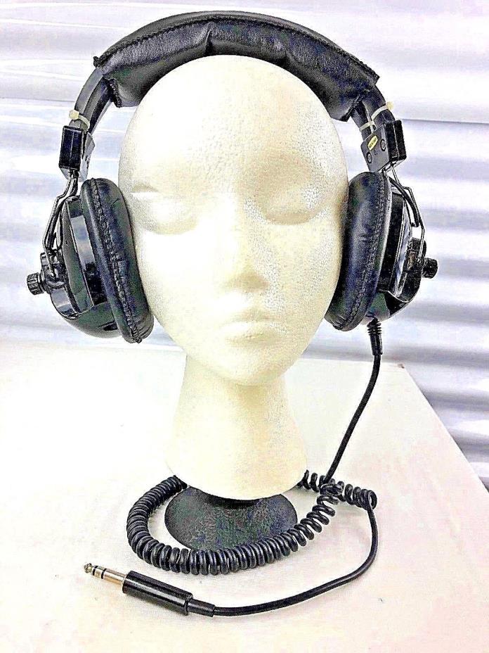 VanCo Stereo  Headphones HF-24  Dual Volume Black Heavy Duty