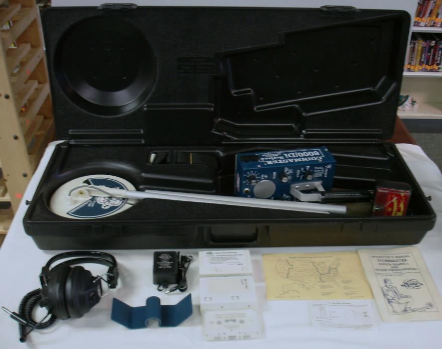 Whites Coinmaster 6000/Di Series 3 CoinMaster Metal Detector w/ Hard Case