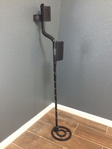 Bounty Hunter Pioneer 202 Metal Detector Automatic Gold Digger Finder