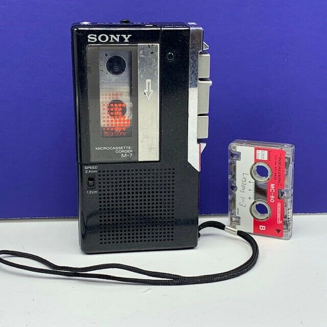Sony microcassette recorder M-7 vintage electronics 038-11 japan vtg cassette