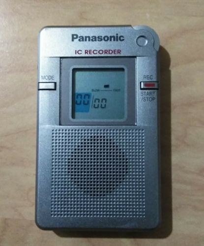 Panasonic RR-DR60 EVP (16 MB, 8 Hours) Handheld Digital Voice Recorder