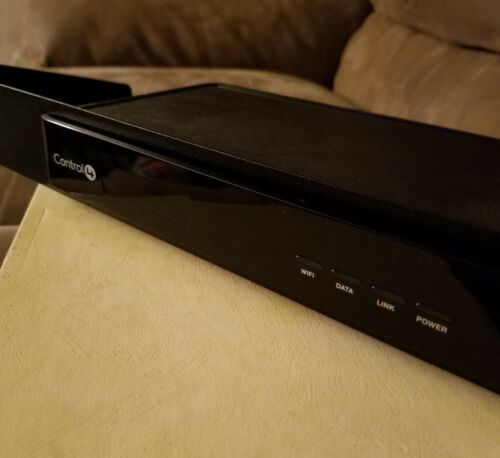 Control4 HC-200 Home Controller C4-HC200B-E-B-NR & Mounting Rack