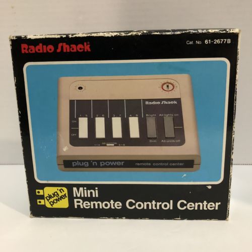 Radio Shack Plug n Power Mini Remote Control Center 61-2677B Ivory