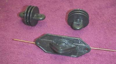 BUDWIG  DIPOLE CENTER INSULATOR AND TWO  INSULATORS AMATEUR RADIO ANTENNA HAM