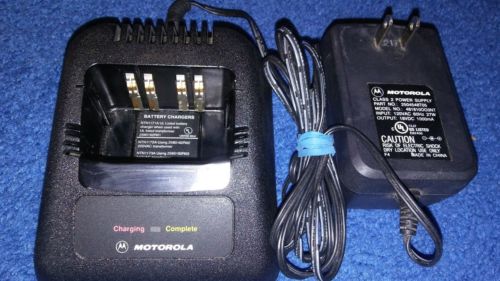Motorola NTN1172A NTN1173A RADIO BATTERY CHARGER AND POWER SUPPLY