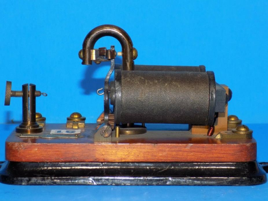 VINTAGE J.H. BUNNELL 25 OHMS TELEGRAPH KEY SOUNDER WITH BRASS