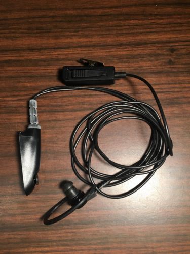 Motorola AARMN4029A Surveillance Mic with PTT and Earpiece for HT750 Portable